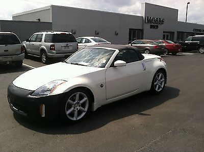 Nissan : 350Z Touring Convertible 2005 nissan 350 z touring convertible only 16 k miles nice reduced