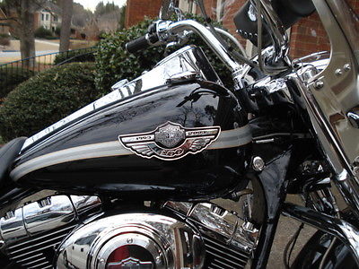 Harley-Davidson : Touring 2003 harley davidson 100 th annivesary road king