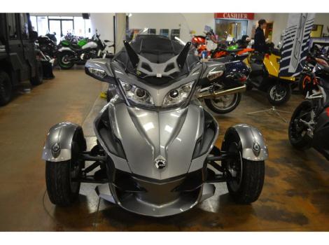 2012 Can-Am SPYDER RT