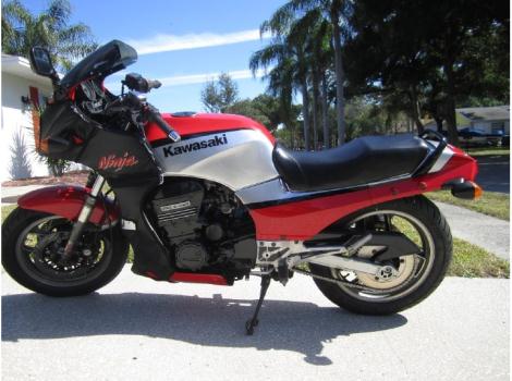 1985 Kawasaki Ninja 900