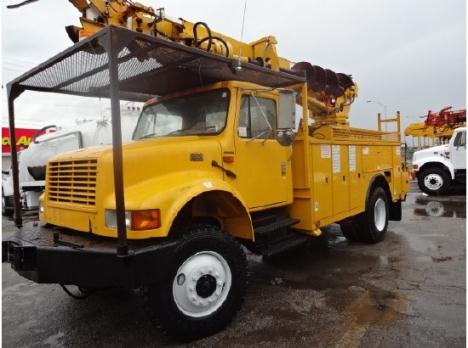 2001 INTERNATIONAL 4800