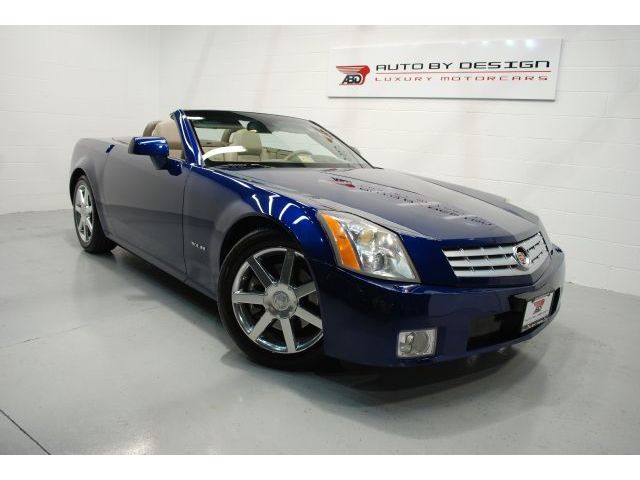 Cadillac : XLR Roadster RARE! VERY LOW MILES! 2004 Cadillac XLR Roadster! Rare Color! Mint Condition!