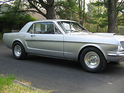 Ford : Mustang coupe Nut and Bolt Restoration with 20 miles on it since restoration
