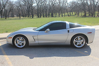 Chevrolet : Corvette Base Coupe 2-Door 2005 c 6 chevy corvette ls 2 6.0 low miles removable top flowmaster exhaust rims