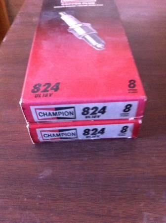 Champion spark plugs 8 pack # 824 new in box