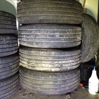 195/75R14 Set of 4 Tires 95% Tread Life, 0