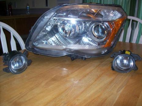 2010 Mercedes Benz GLK 350 left halogen headlight