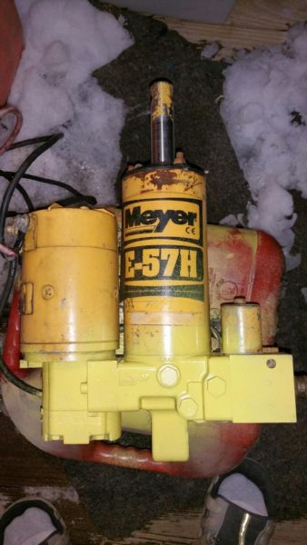meyers snow plow pump, 0