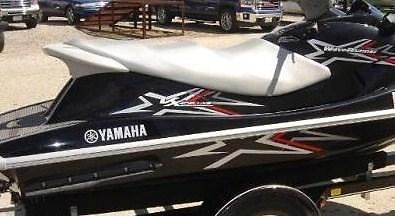2010 YAMAHA VX110 DELUXE Jet Ski