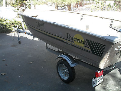 14ft Discovery Voyager Aluminum Boat - Deep and Wide - Short Shaft Transom