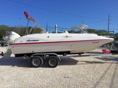 2004 20' Hurricane Sundeck