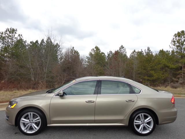 Volkswagen : Passat 2.0L TDI SE 2015 volkswagen passat 2.0 l turbo diesel heated leather seats sunroof