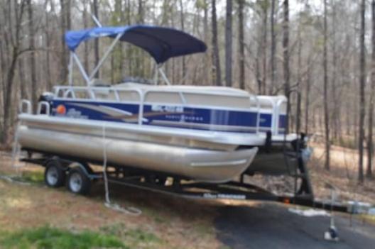 2014  Pontoon Boat With Dual Axle Trailer