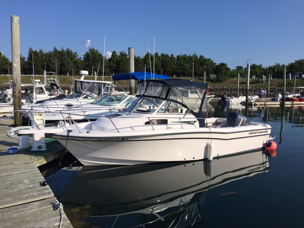 2001 Grady-White 226 Seafarer