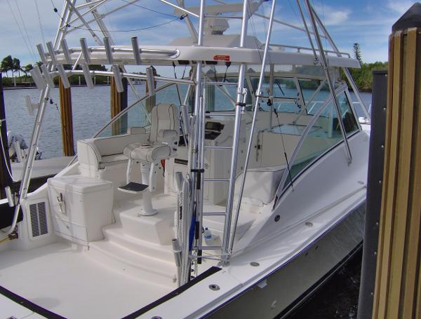 2003 Luhrs 40 Open