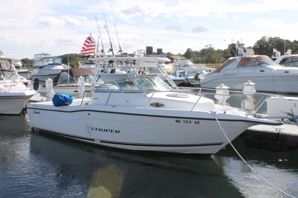 2001 Seaswirl Striper 2600