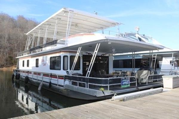 1994 JAMESTOWNER 18' x 65' w/Catwalks