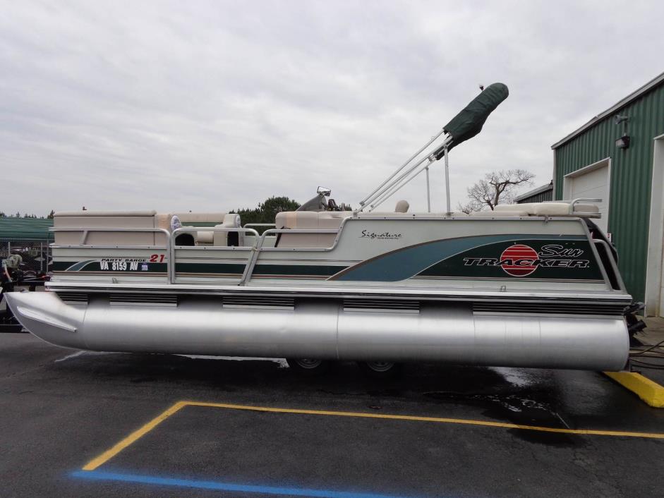 1999 Sun Tracker Party Barge 21