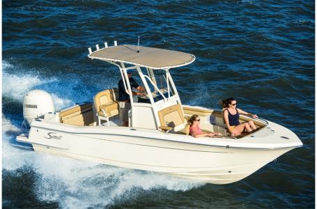 2017 Scout Boat Company 215 XSF