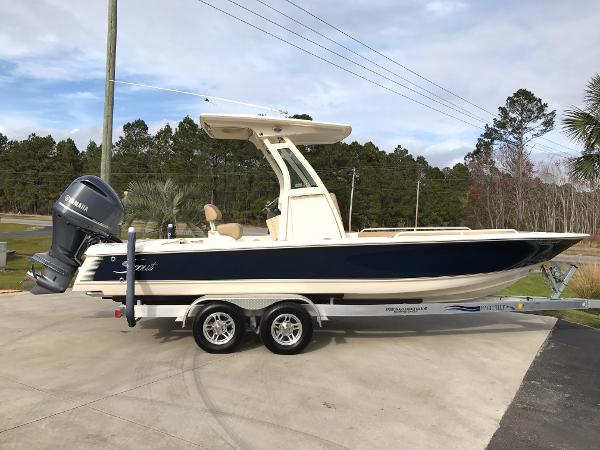 2015 Scout Boats 251 XS