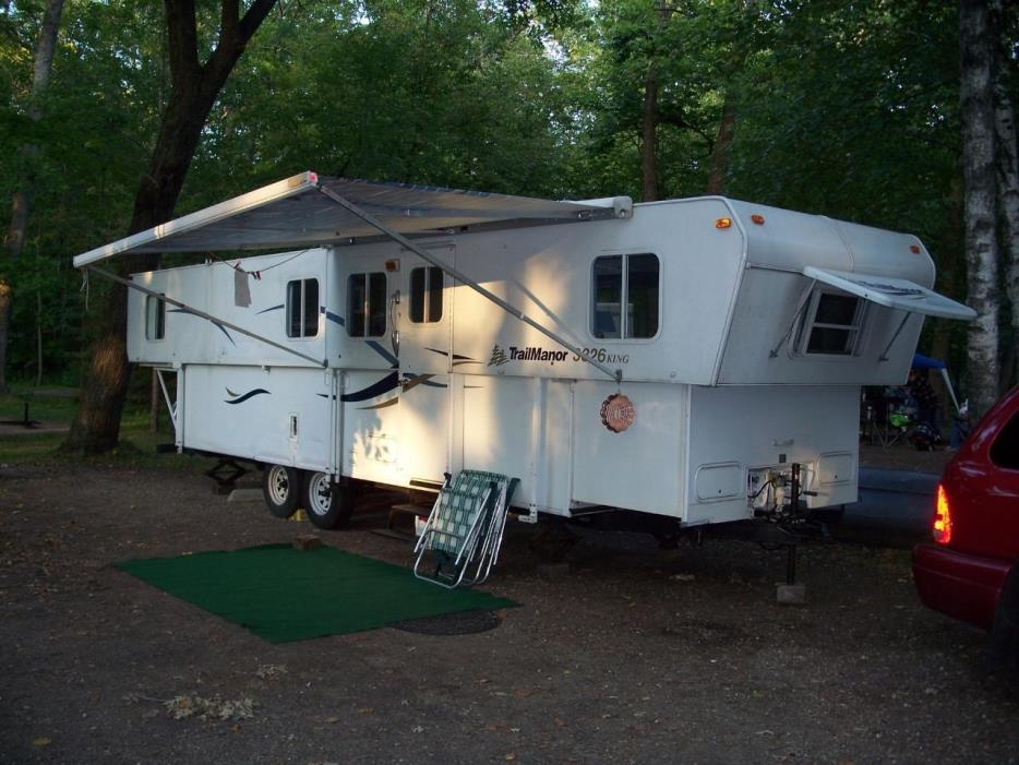 2002 Trailmanor 3326 KING