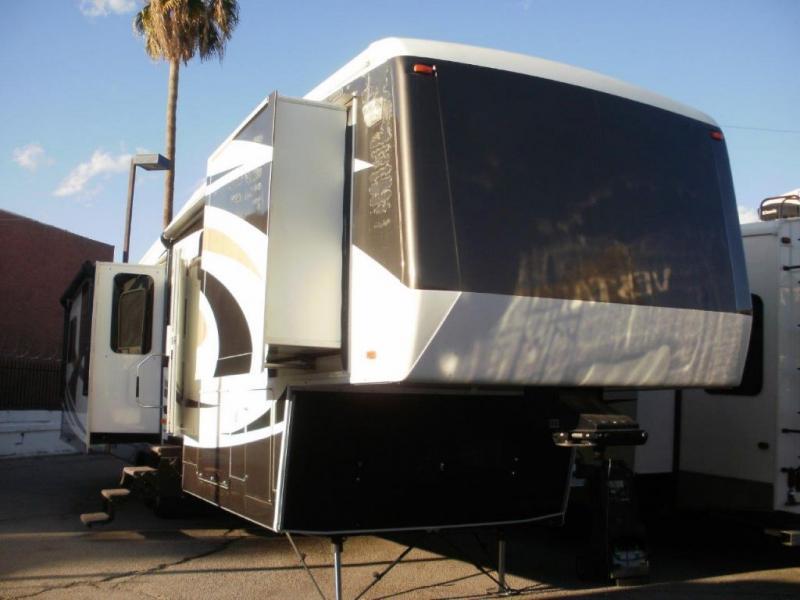 2010 Carriage Carri-Lite 36XTRM5