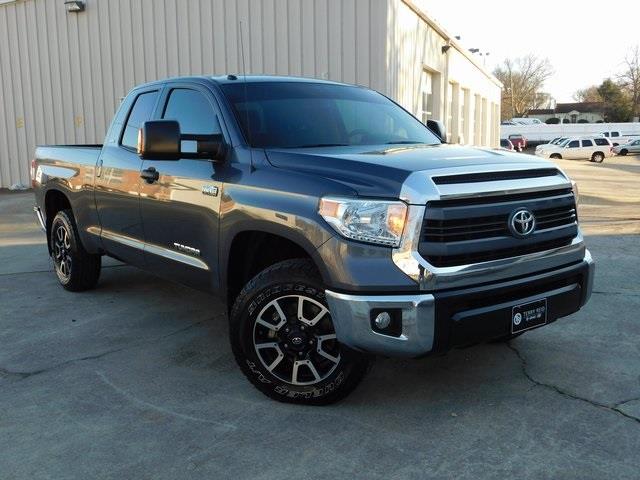 2015 Toyota Tundra SR5