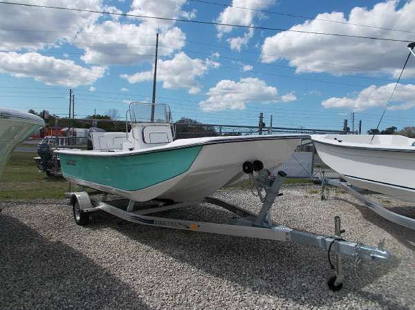 2017 Outcast Skiffs 19v