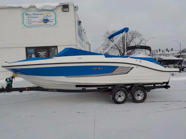 2016 Sea Ray 21 SPX