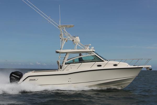 2017 Boston Whaler 345 Conquest