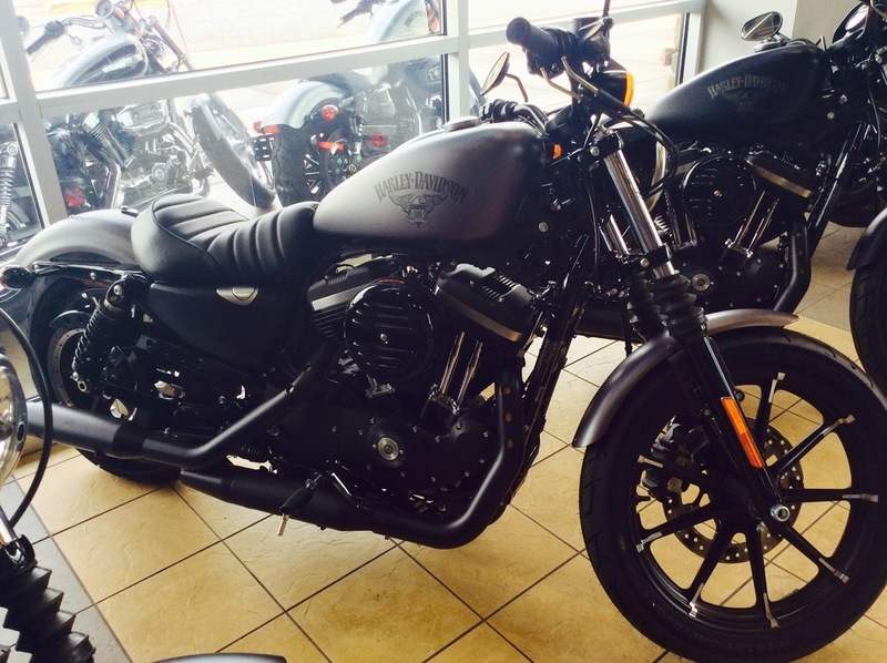 2017 Harley-Davidson XL883N - Iron 883