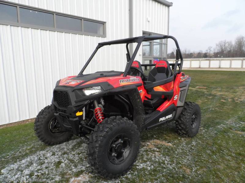 2017 Polaris RZR S 1000 EPS Indy Red