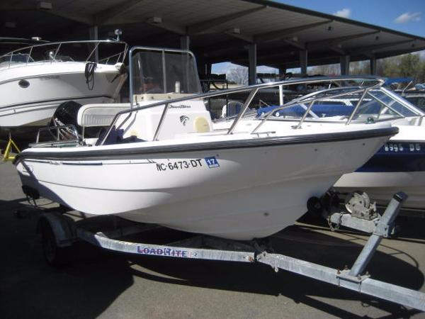 1999 Boston Whaler DAUNTLESS