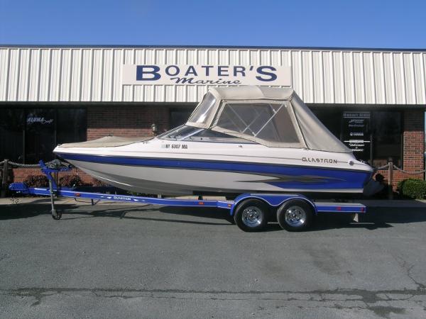 2003 Glastron 235