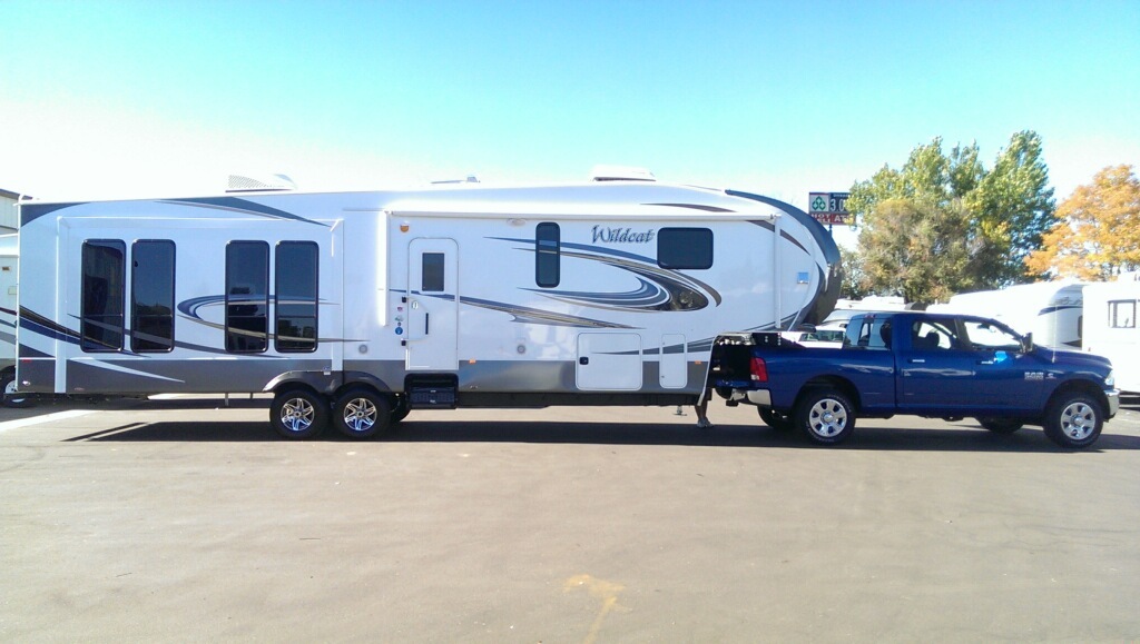 2015 Forest River WILDCAT 327CK