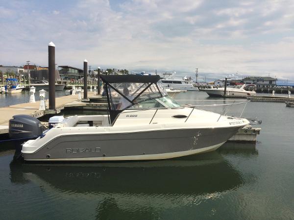 2008 Robalo R225 Walkaround