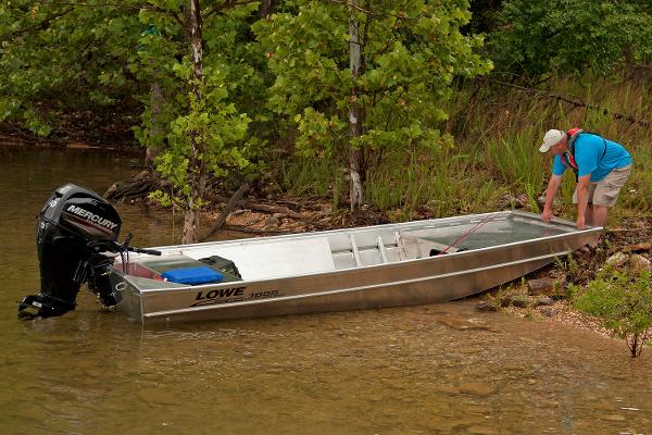 2017 Lowe Roughneck 1655 Shallow Water
