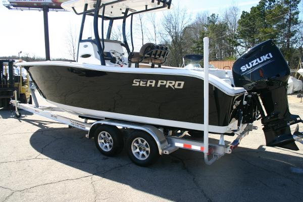 2017 Sea Pro 239 CC