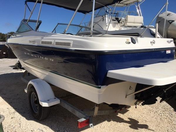 2007 Bayliner 21 DISCOVERY