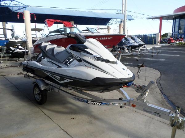 2016 Yamaha WaveRunner SVHO Cruiser