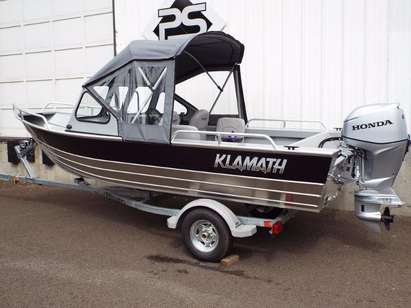 2017 Klamath Boats Windshield 18 OPW