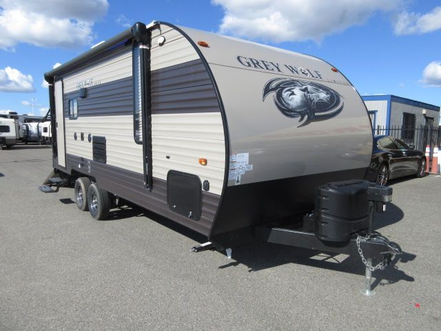 2017 Forest River Grey Wolf 19RR TOY HAULER/