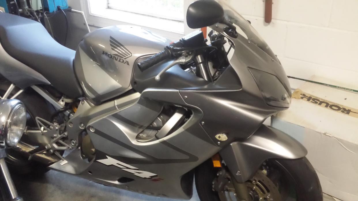 2005 Honda CBR 600F4I1