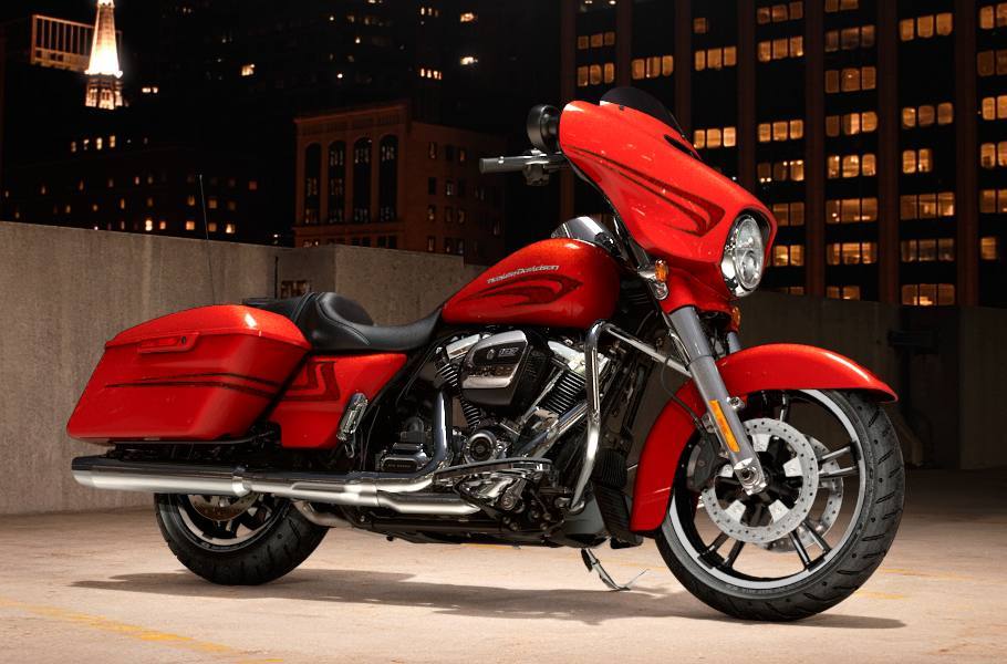 2017 Harley-Davidson FLHXS - STREET GLIDE