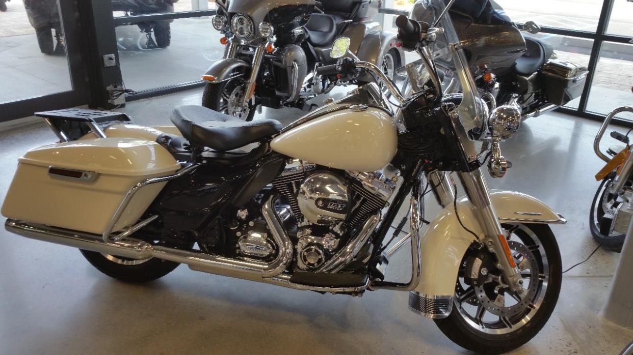 2015 Harley-Davidson ROAD KING POLICE