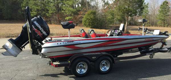 2014 TRITON BOATS 20XS