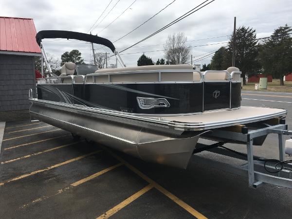 2017 Tahoe Pontoon GT Cruise - 25'