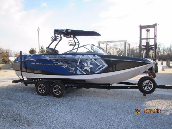 2015 Nautique Super Air 230