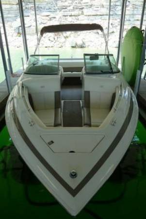 1999 Cobalt 232 Bowrider