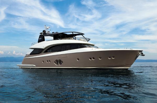 2017 Monte Carlo Yachts MCY86